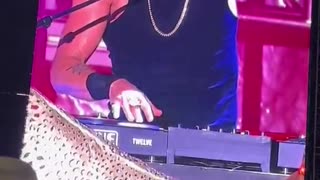 Kid Rock on the turn tables.