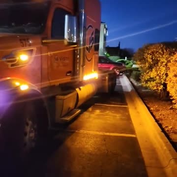 GOOD MORNIN MURICA! #reallifetruckers #truckinlifestyle #trucking #reallifetrucker #truckdriver