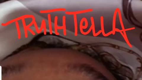QUEEN TOMIKAY SUNDAY TEACAP PRETTY TEETEE & BIG YAYO STILL GOING LIVE ON EACH OTHER PT. 1