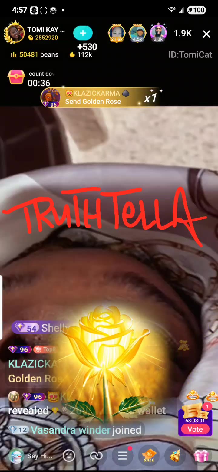 QUEEN TOMIKAY SUNDAY TEACAP PRETTY TEETEE & BIG YAYO STILL GOING LIVE ON EACH OTHER PT. 1