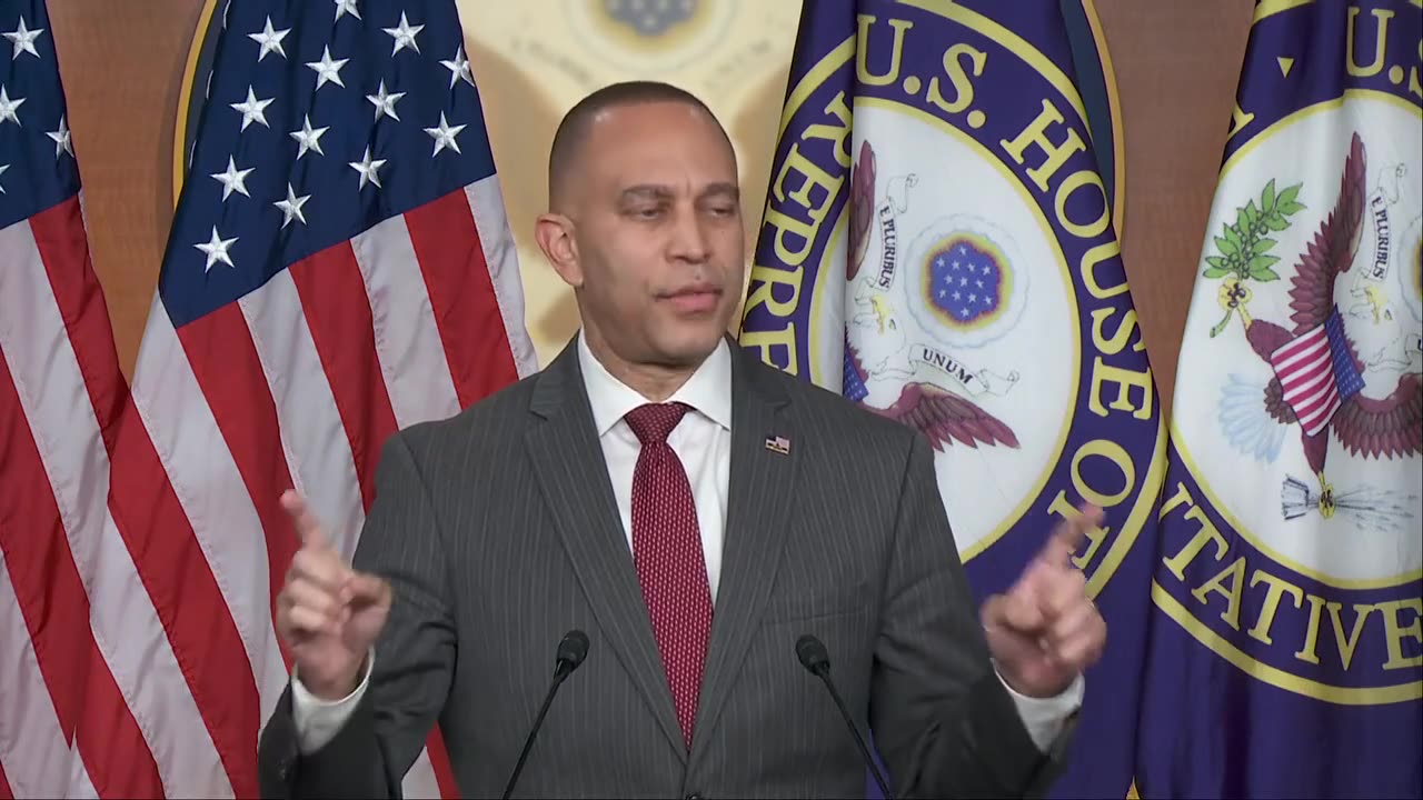 Jeffries Seems To Give Trump Credit, Blames Mike Johnson For Health Care Hold-Up