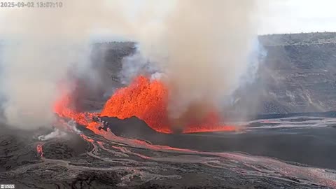 Rare Volnado spotted within Halemaʻumaʻu crater Kīlauea volcano