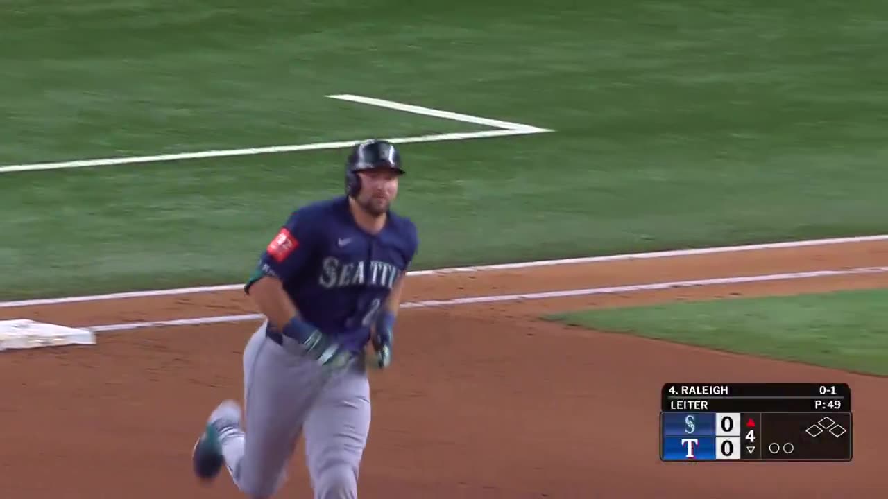 MLB - Cal Raleigh absolutely demolished this baseball ๐ฎ