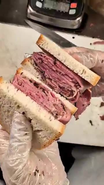 Anthony Bourdain’s Favorite Pastrami in NYC – Pastrami Queen Must-Try!
