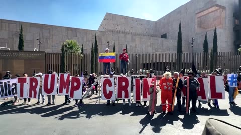 Protesters demand freedom for Maduro outside US embassy in Mexico