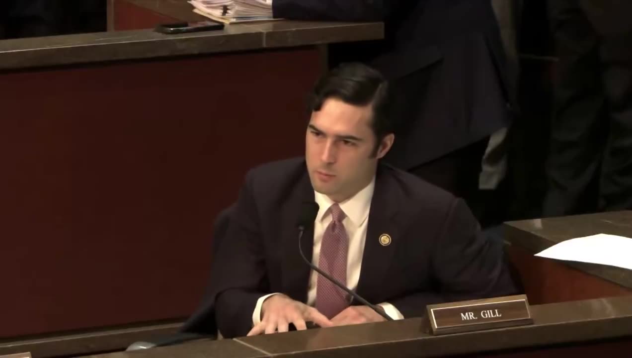 US House committee passes legislation ABOLISHING lifetime tenure for federal bureaucrats