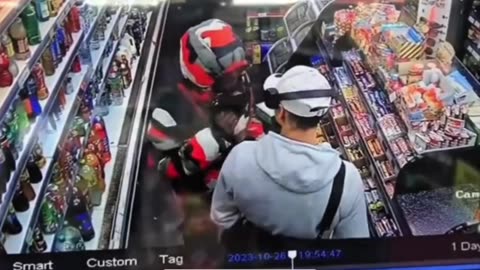 One Punch Ends Fight Fast as Aggressor Gets Dropped Instantly!