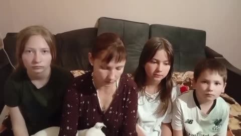 🏠🇺🇦 Ukraine Russia War | Relocating a Family of Five to Western Ukraine with No Money | RCF