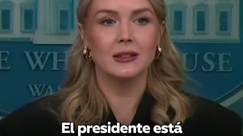 La curiosa explicación de la Casa Blanca para los extraños vendajes en la mano de Trump