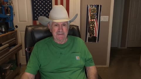 AOC Reportedly Plans To RunIng 2028 For The Oval Office Steve Bannon Unconcerned!