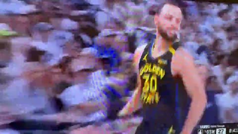 Warriors' Stephen Curry has a left hamstring strain