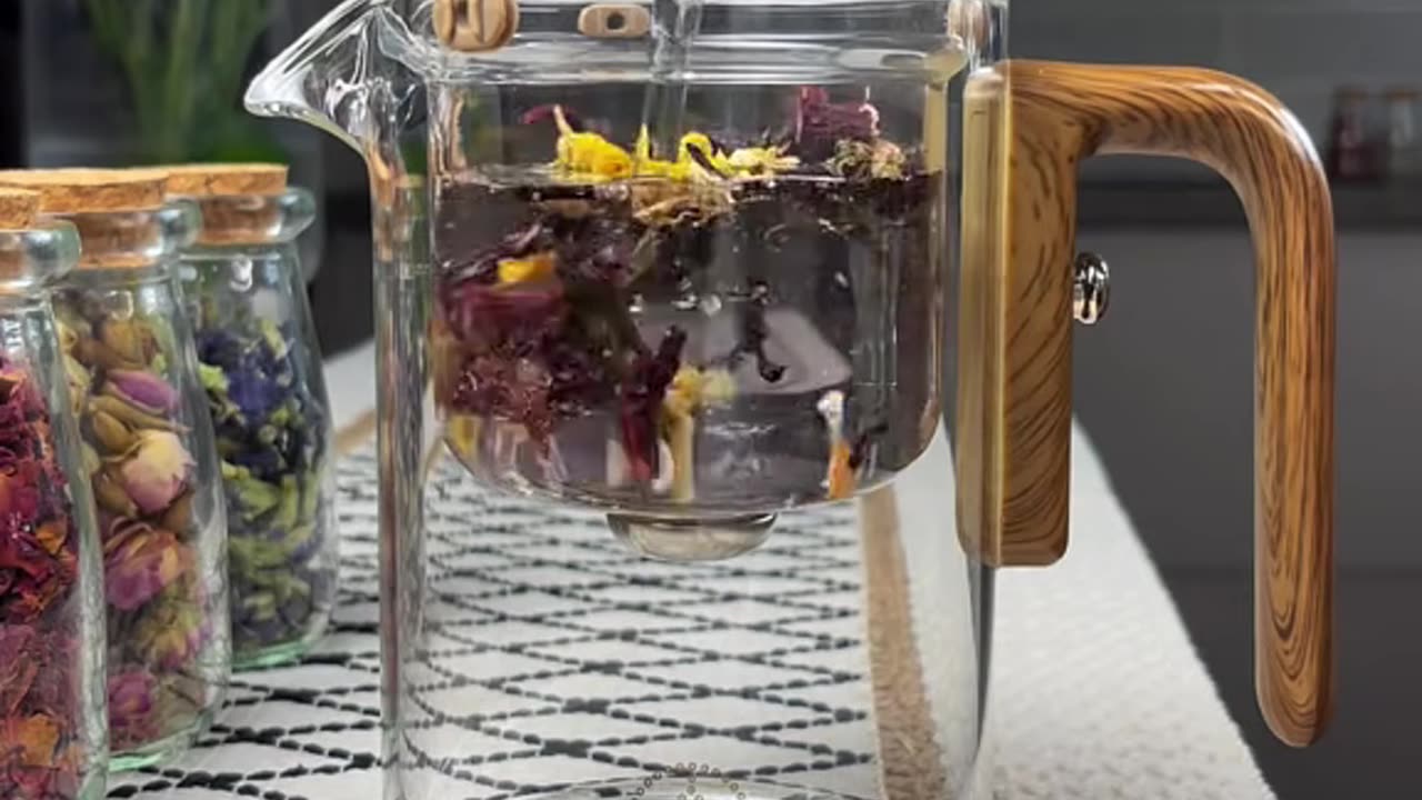 Fairy tea with our Teapot🥰🌷🧚‍♀️