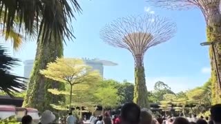 Massive fire breaks out at Singapore’s Marina Gardens building