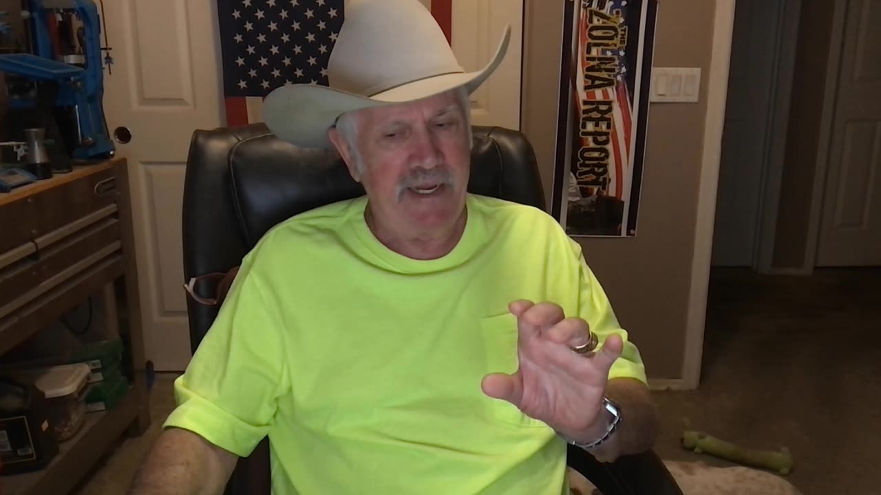 The Wanabe King Tore Down History At The White House!