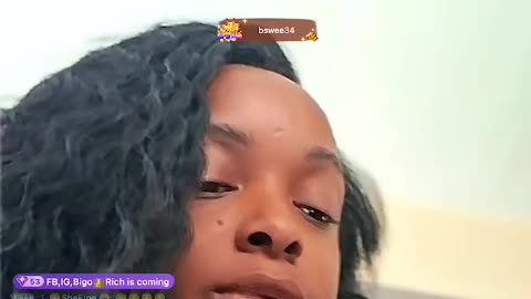 - B🔑 ; BACK AT HER HOUSE AFTER SAYING SHE NEEDED HOTEL MONEY BECAUSE HER LIGHTS ARE OFF !
