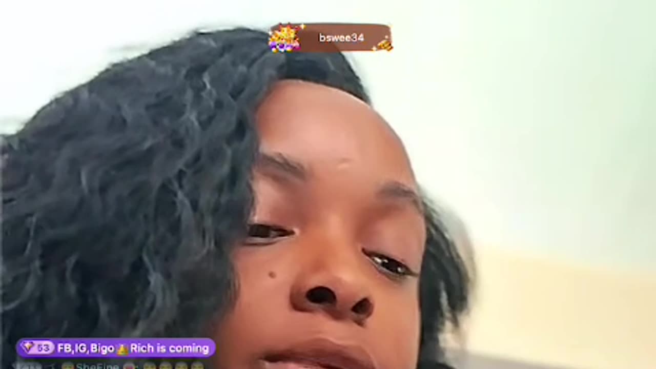 - B🔑 ; BACK AT HER HOUSE AFTER SAYING SHE NEEDED HOTEL MONEY BECAUSE HER LIGHTS ARE OFF !