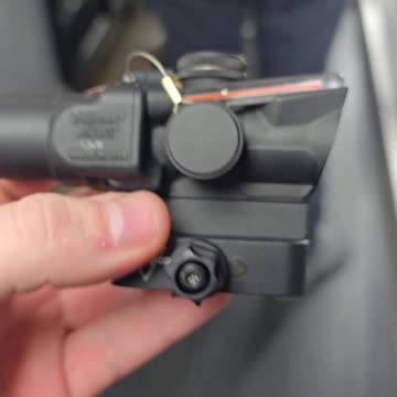 A MINI TRIJICON ACOG