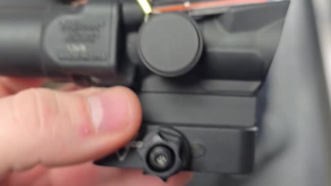 A MINI TRIJICON ACOG