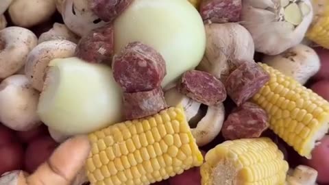 🧑‍🍳🤯 Crazy Seafood Boil Recipe Commentary! | FunFM
