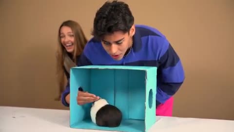 WHAT'S IN THE BOX CHALLENGE Lexi Rivera & Andrew Davila