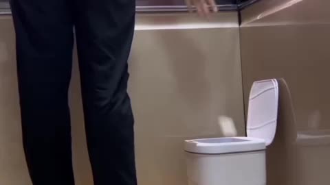 Advanced Smart Trash Can with Innovative Striped Design