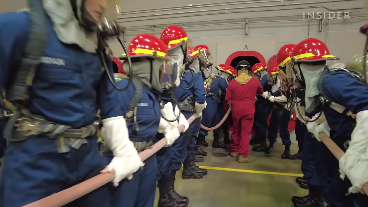 What Navy Recruits Go Through In Boot Camp Boot Camp Business Insider