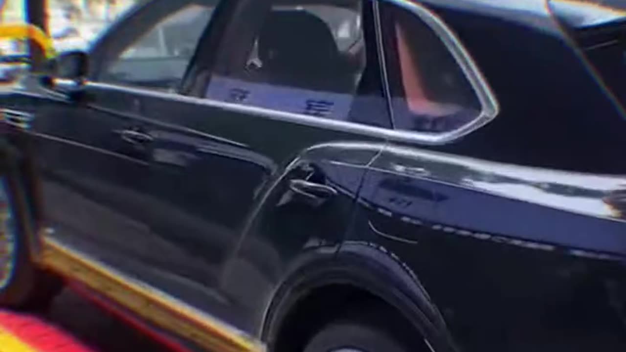 🚗 Witness the Thrilling Unloading of This Bentley! | Open Car Shipping