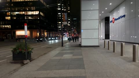 【4K】Downtown Toronto Friday Night Walk 🌃 Nightlife Canada 🇨🇦