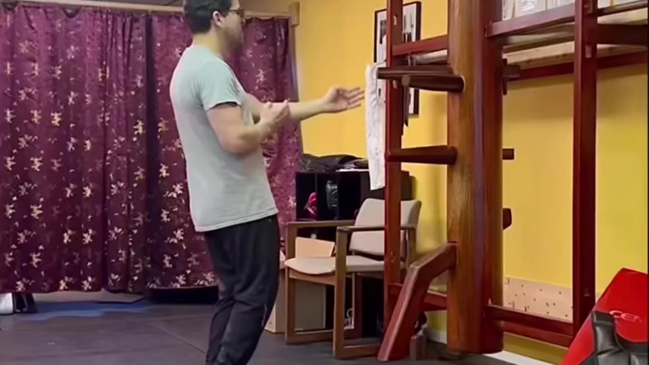 Mook Yan Jong Section 7! #yeshua #jesus #wingchun #kungfu #kick #feiyue #footwork