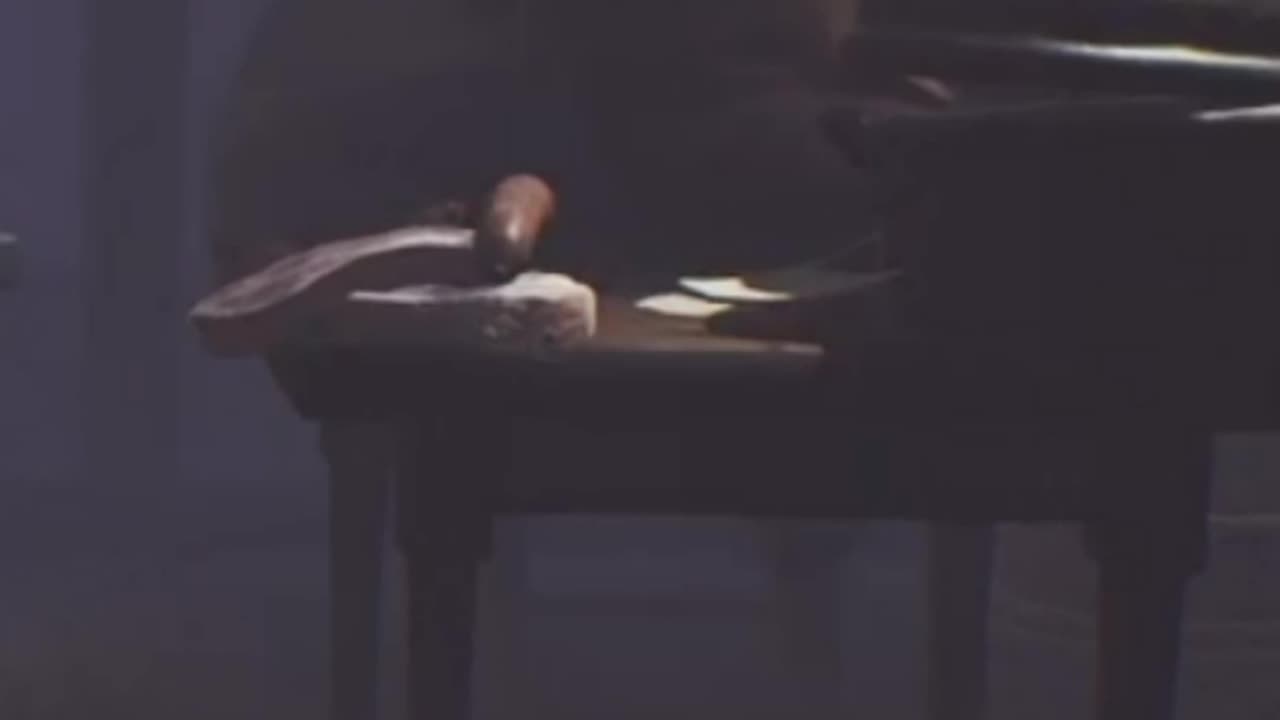 the fat guy killed me with a table...i didn't expect that.#gaming #fear #dead #funny #crazy #creepy