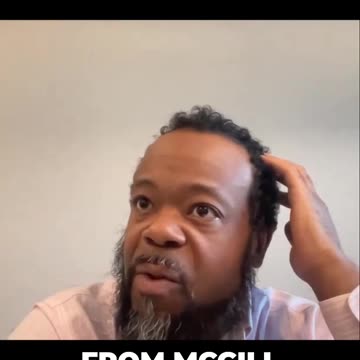 Dr. Justin Goldston of Gemach DAO lecturing at Modul University on AI, GDex Pro and GLend