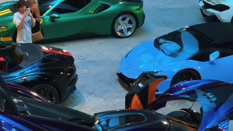 🤯🏎️ Ferrari & Bugatti Elegance in Dubai’s Luxury Streets | LuxurySportsCars