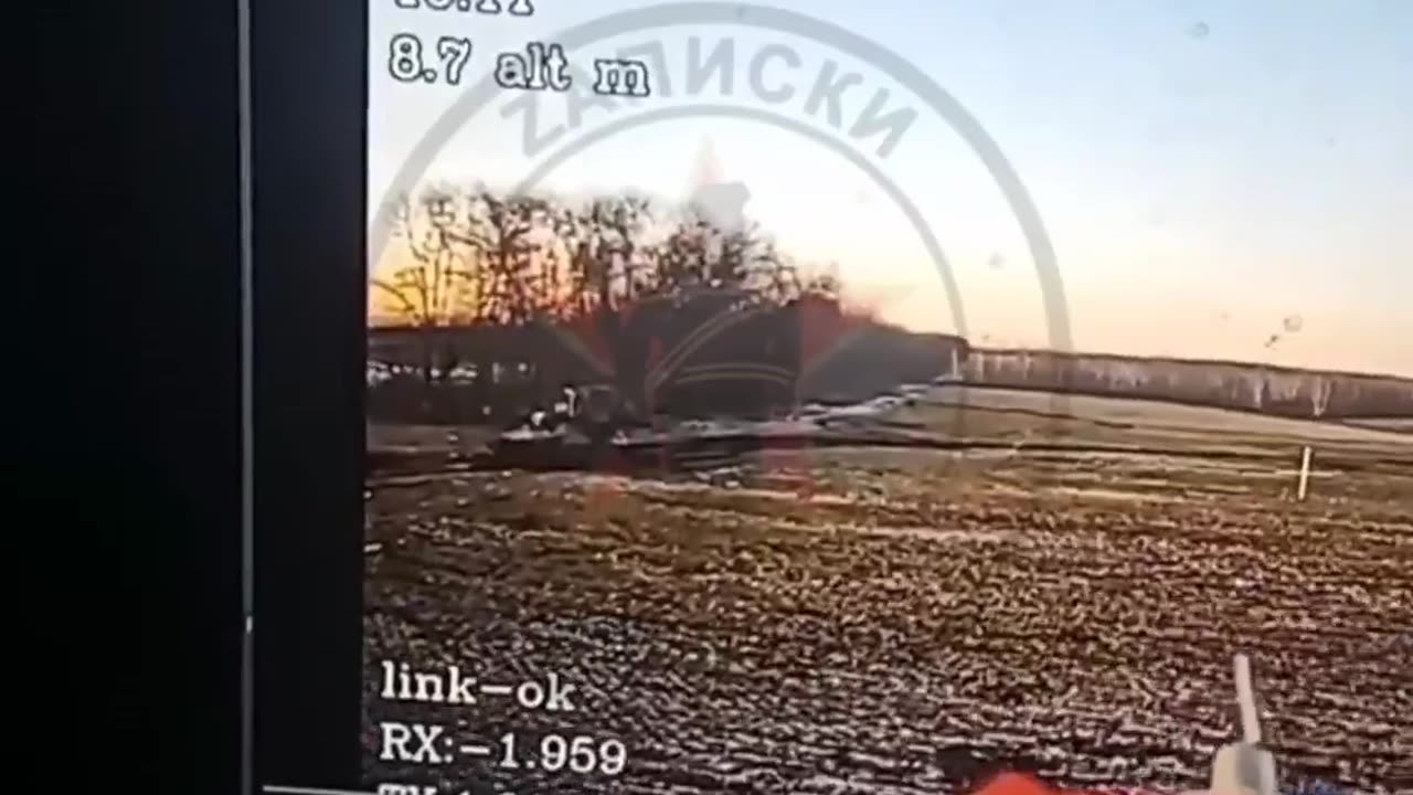 Drone attacks 🇺🇦Bradley near dragon's teeth