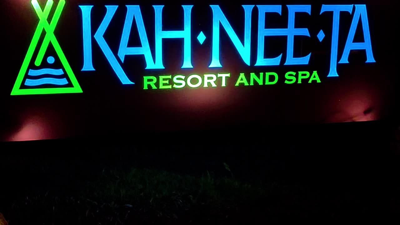 Visit Kahneeta Resort in Warm Springs Oregon