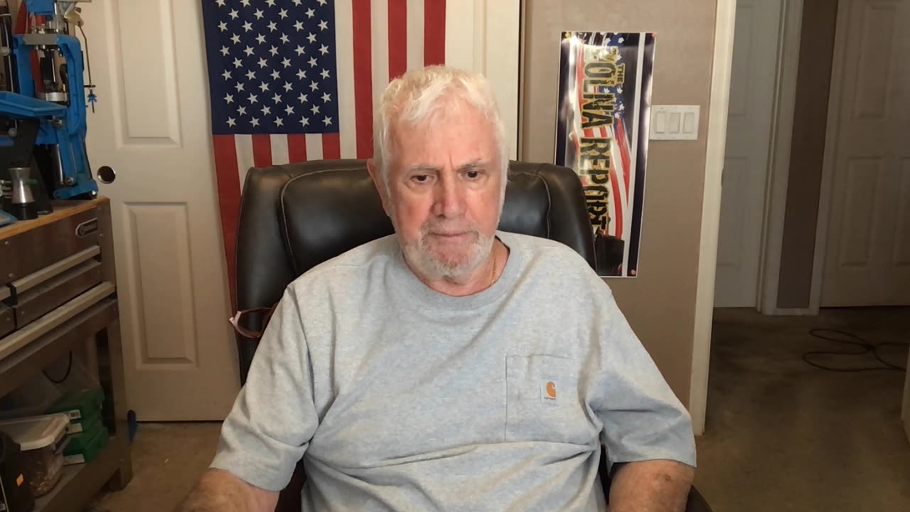 Part Of Being 737 Max Breaks Off In Flight, It Looks Like A Flap!