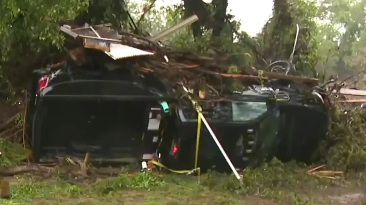 V TEXASU BYLO VYDÁNO VAROVÁNÍ PŘED NOVÝMI BLESKOVÝMI POVODNĚMI 13.7.2025