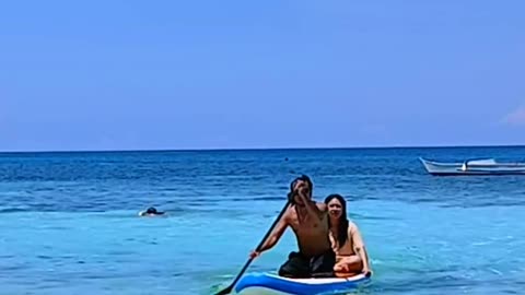 Gumala ka hangga't kaya pa at nang sa iyong pag-uwi ay meron kang babauning mga bagong ala-ala.🏄🏊‍