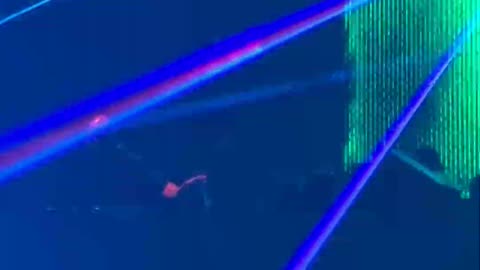 Videos are coming on hot from all over the world with the king CARL COX playing HORATIO - DIVERTIR.