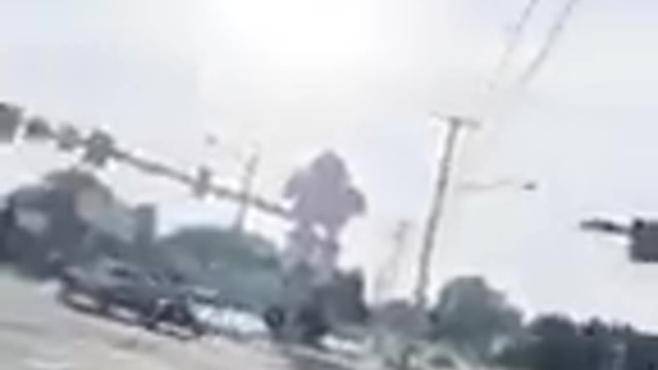 [Reupload] Running Away (July 5, 2025)