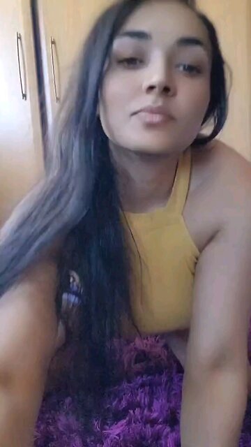 Butterfly knife flipping girl asmr