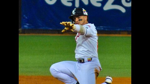 Carlos Mendoza con joyita a la defensiva