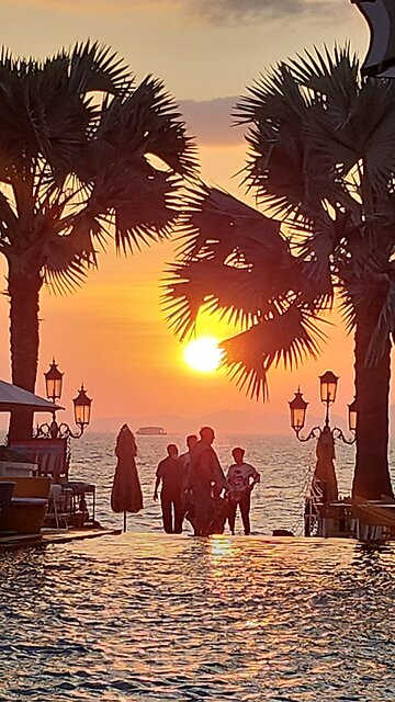 sunset today in pattaya