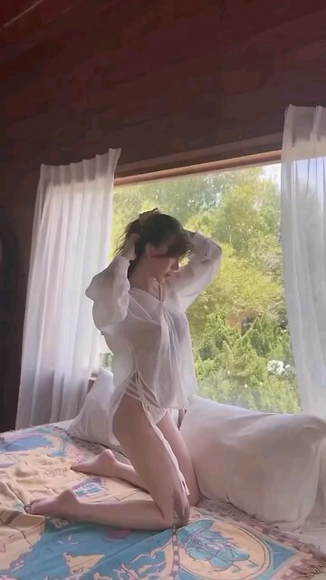 Drifting Away in Endless ReverieDrifting Away in Endless Reverie