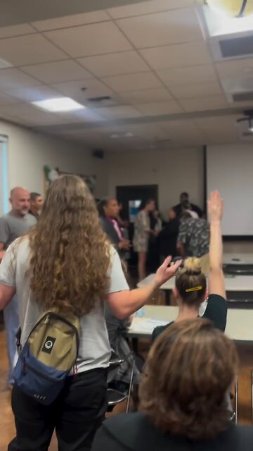 Last night, Eunesses Hernandez’s DSA supporters / friends disrupted Mayor Bass’