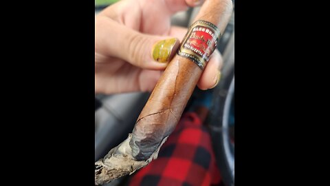 Alec Bradley Family Blend Toro Cigar Review