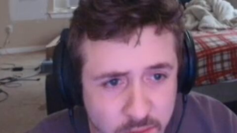 bossmanjack is getting his internet attacked, theres go that knife, bro he literally scammed me bro