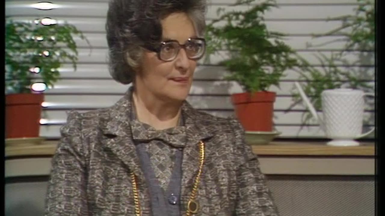 MIND YOUR LANGUAGE S01E10 - Hello Sailor