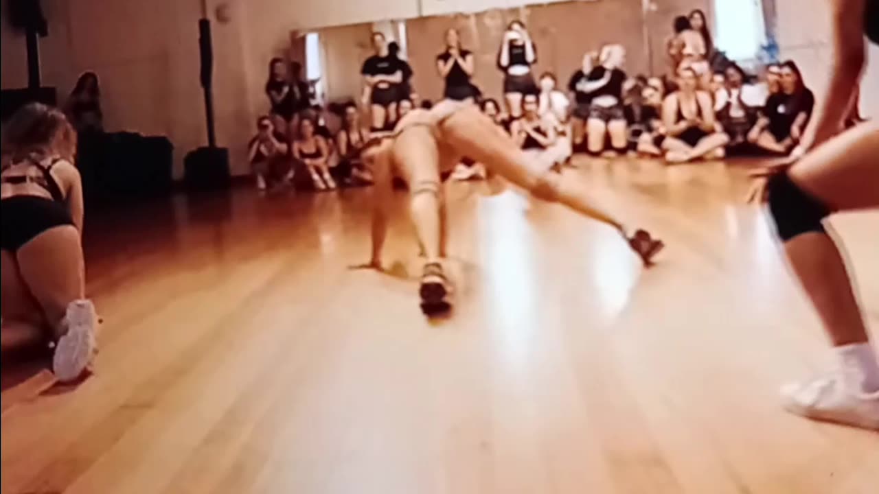 Twerk class
