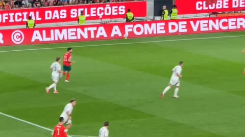 Cristiano Ronaldo scores a goal, which is a moment of pure brilliance ⚽