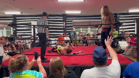 APW/PWL:(American Championship)(C)Jeff Paul vs Yela Man